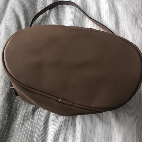 Zara Basic Zipper Drawstring Bucket Bag - Picture 7 of 7